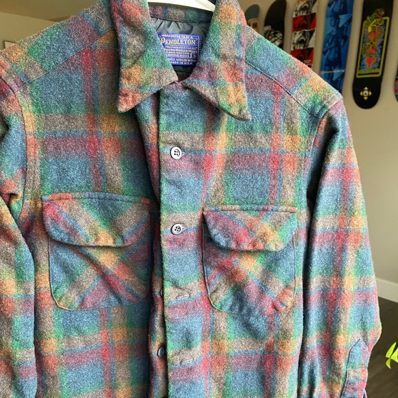 Women’s Pendleton 100% Wool Button-up - Picture 2 of 3
